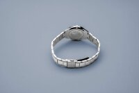 BERING Damenuhr analog Quarzwerk mit Edelstahlarmband 17231-700