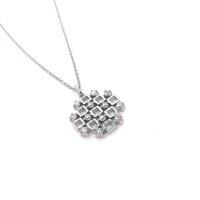 Collier mit Anhänger aus rhodiniertem 925er Silber...